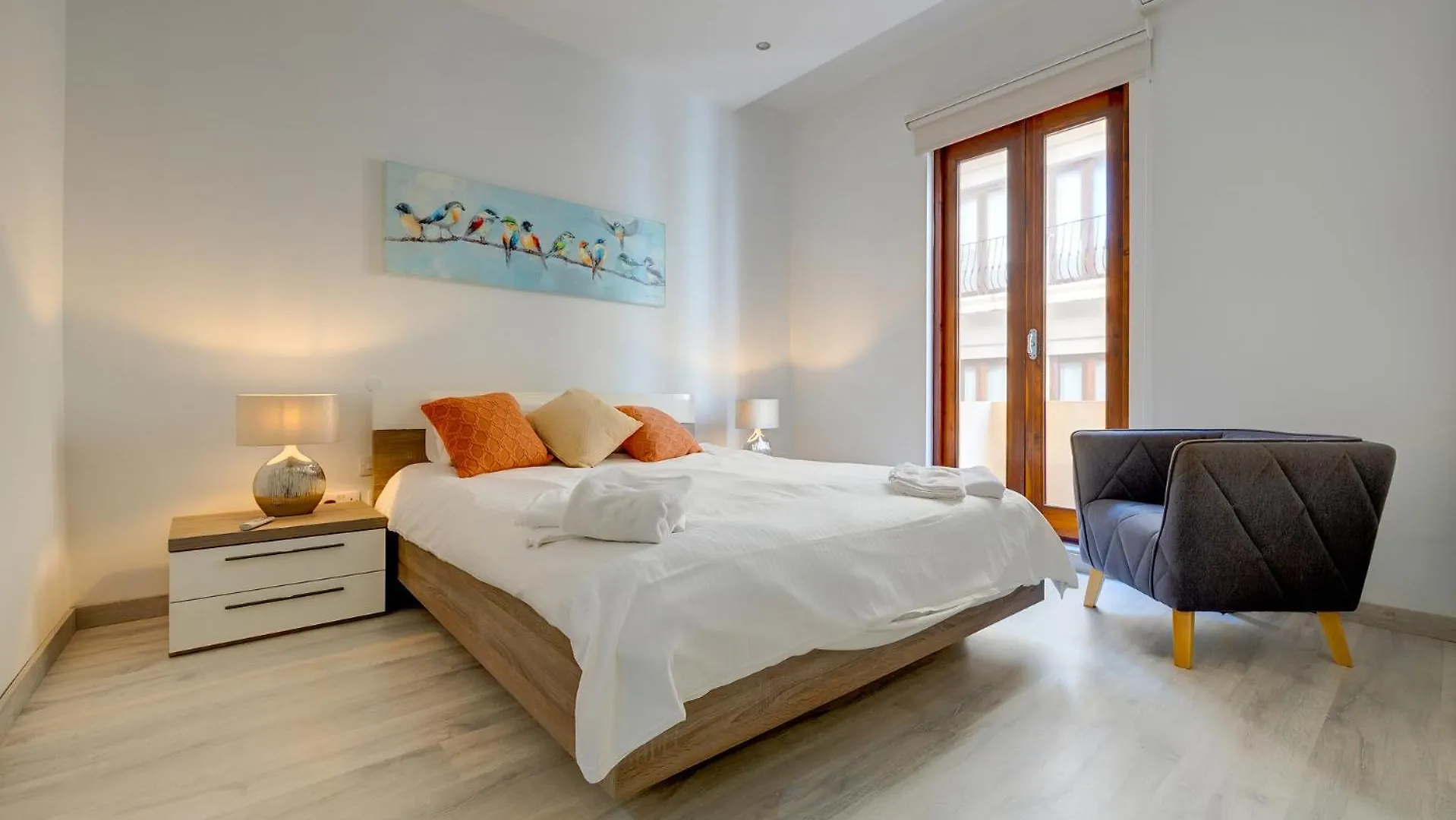 Stylish 2Br Apart, Steps Away From The Beach Sliema Malta