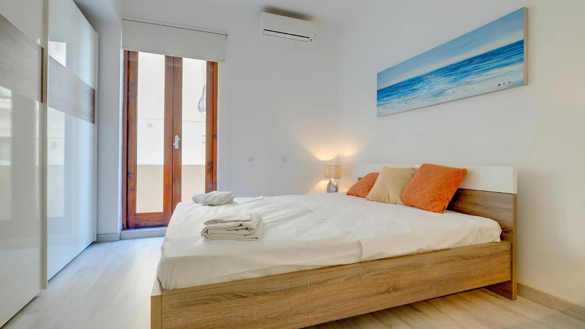 Stylish 2Br Apart, Steps Away From The Beach Sliema Malta